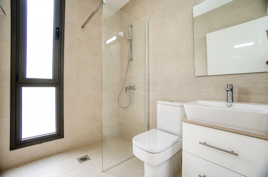 669134-apartment-for-sale-in-kato-paphos-universal_full