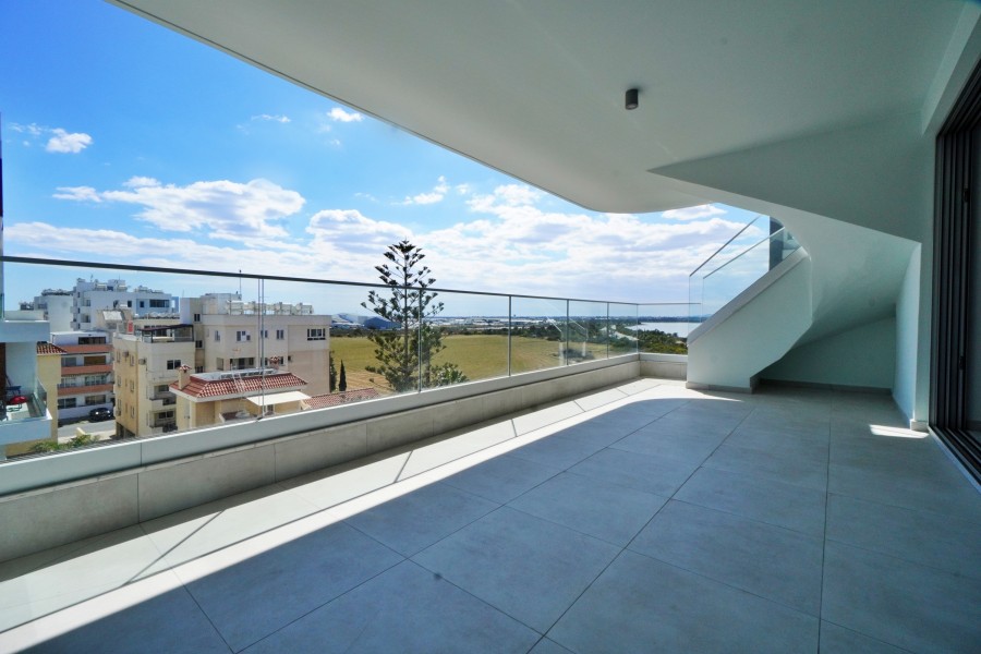 669386-penthouse-for-sale-in-larnaka-makenzy_full