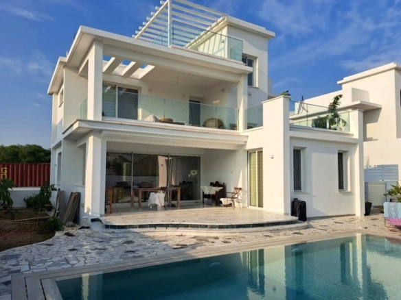 670125 detached villa for sale in select location full