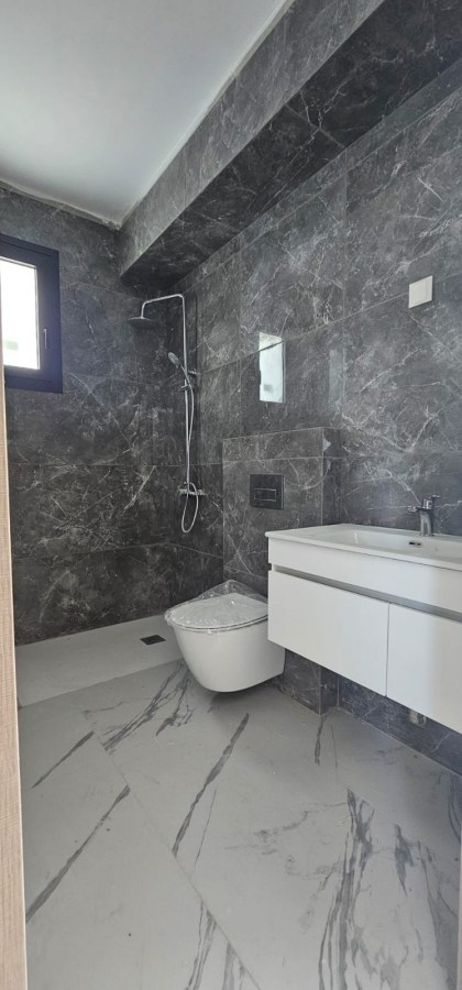 682362-apartment-for-sale-in-aradippou_full