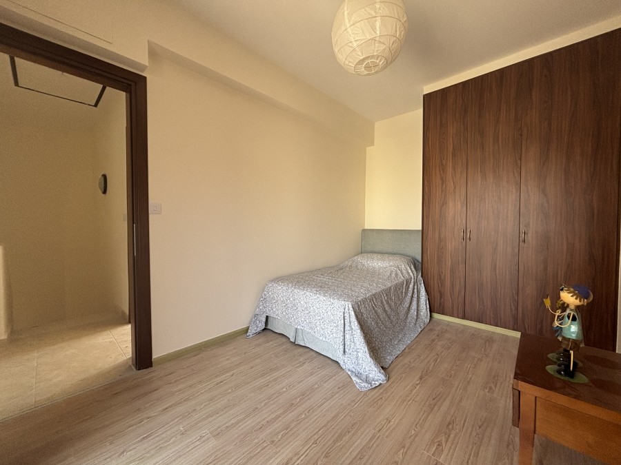 682434-town-house-for-sale-in-moni_full