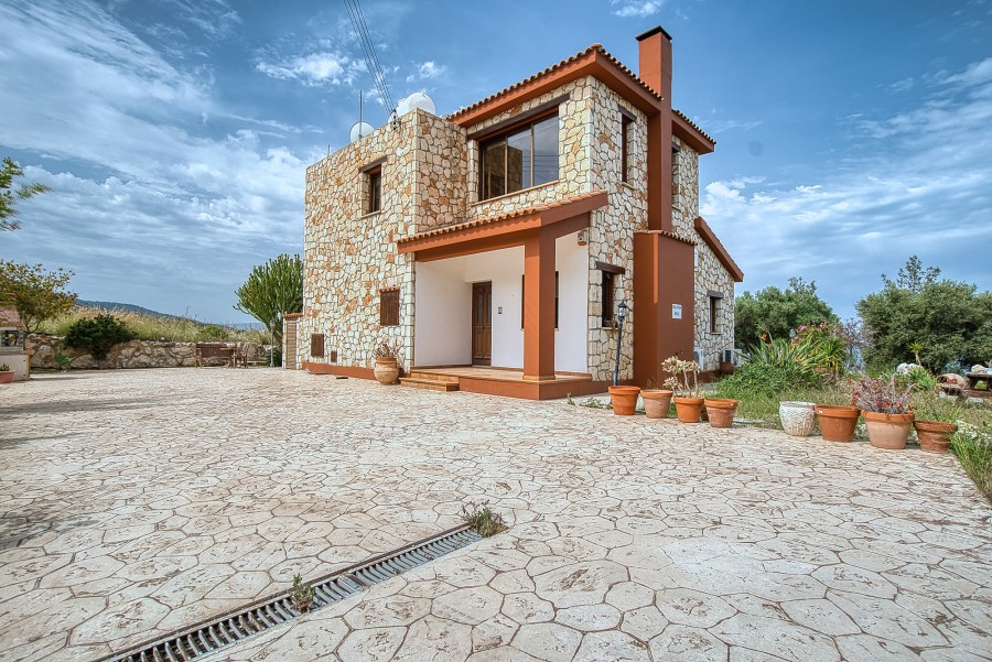 683503-detached-villa-for-sale-in-agia-marina-chrysochous_full