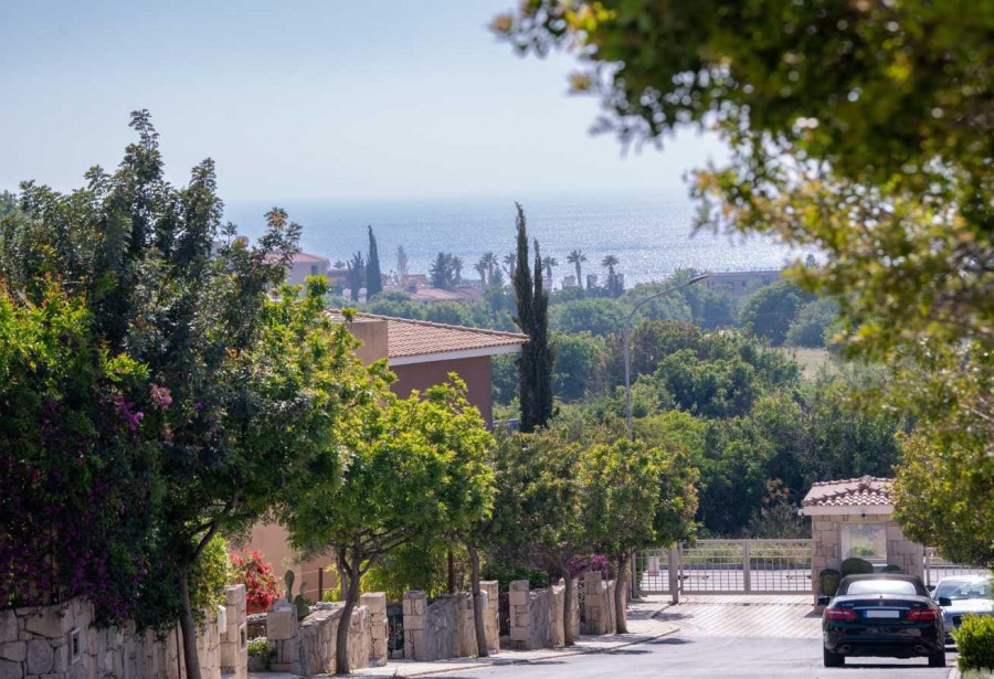 685699-apartments-penthouses-in-chloraka_full