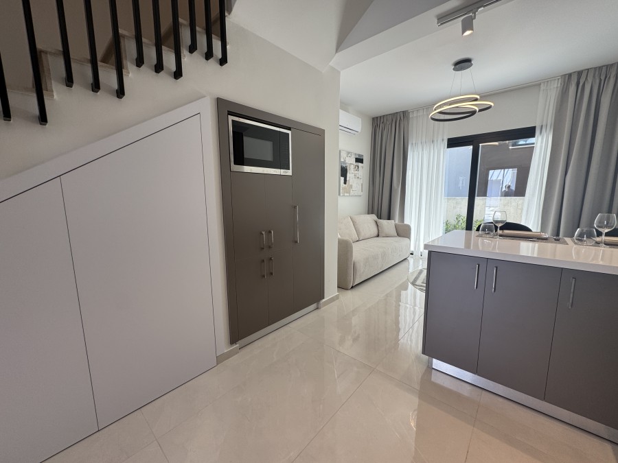 695130-town-house-for-sale-in-parekklisia_full