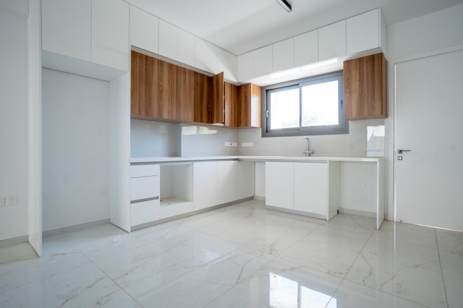 696845-apartment-for-sale-in-paphos-town_full