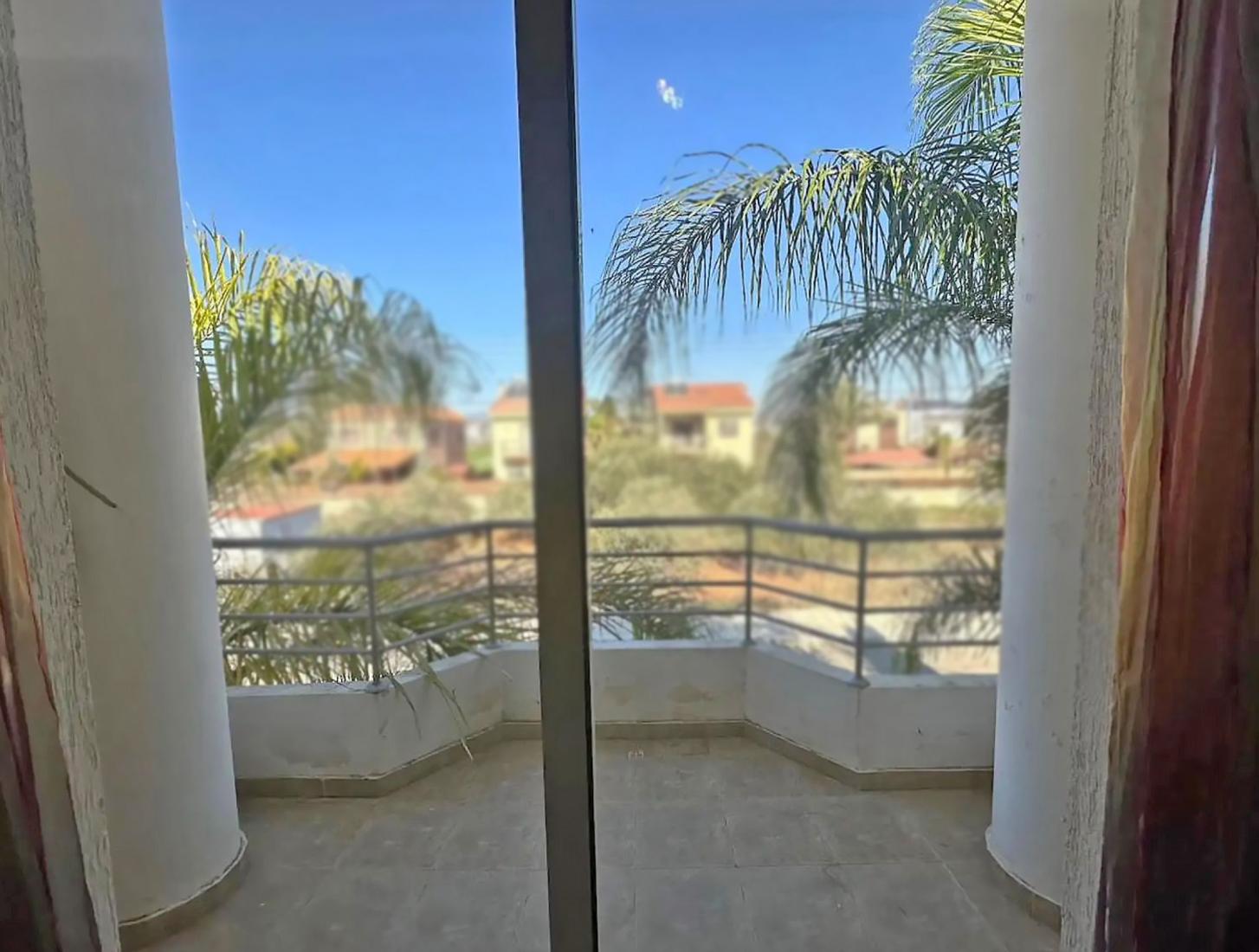 6e5760e3a86d0fbadd40a39764481e7e-copy-large