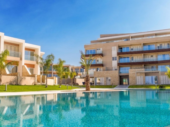 700905 apartments penthouses in chloraka full