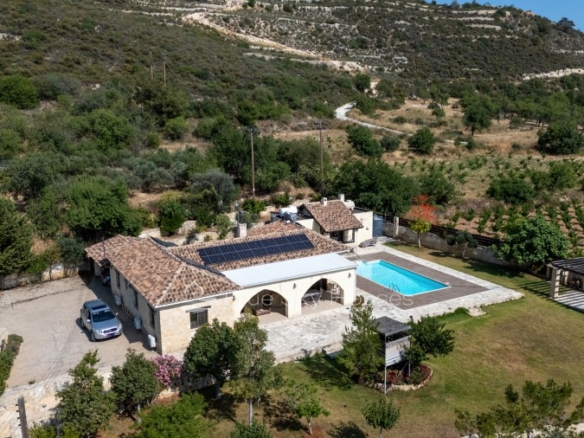 702588 detached villa for sale in laneia full