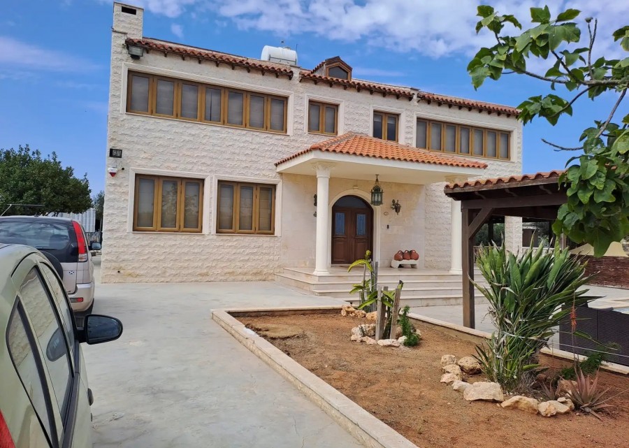702729-detached-villa-for-sale-in-select-location_full