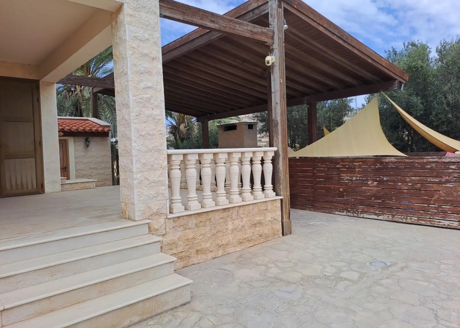 702730-detached-villa-for-sale-in-select-location_full