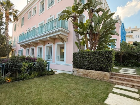 704526 apartment for sale in limassol marina full