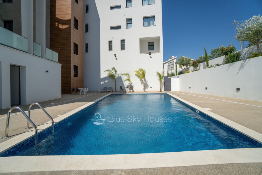 704616-apartment-for-sale-in-panthea_full