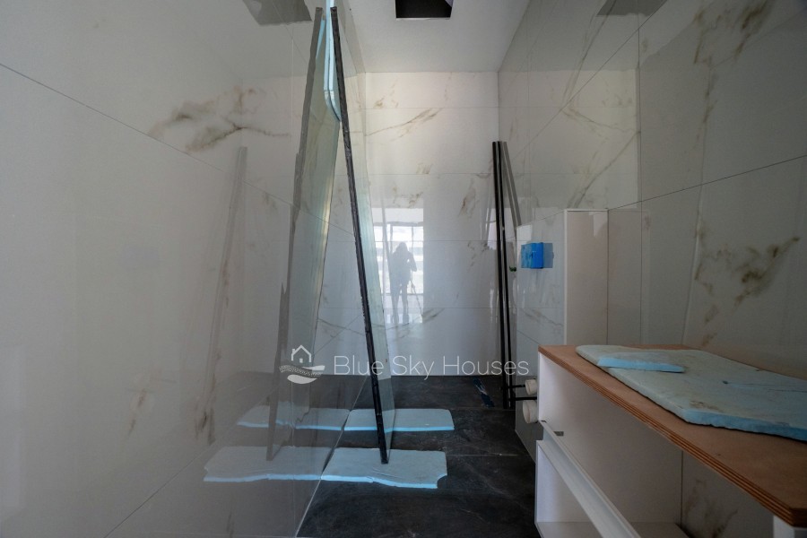 705128-apartment-for-sale-in-potamos-germasogeias_full