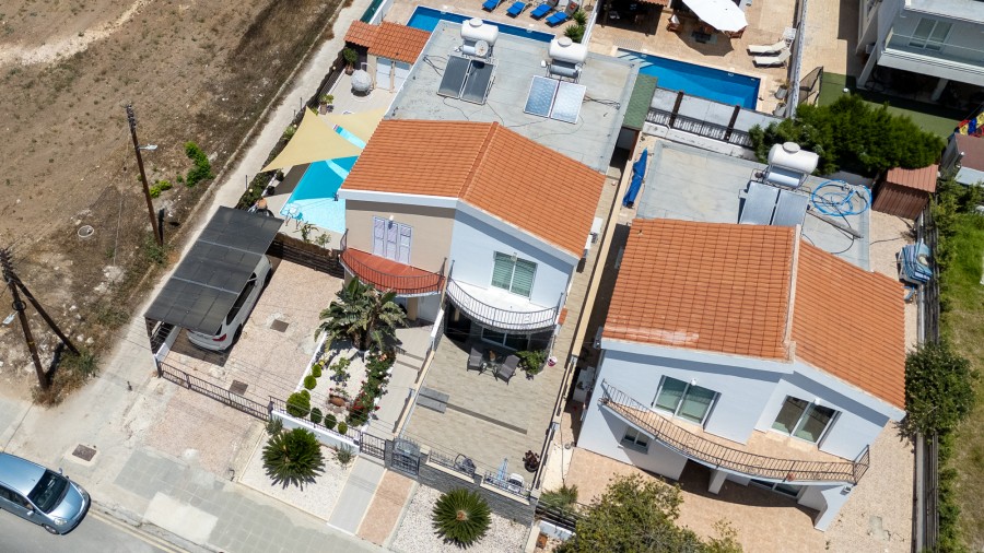 706627-semi-detached-villa-for-sale-in-kato-paphos-universal_full