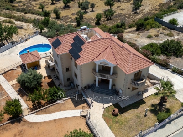 710395 detached villa for sale in apesia full