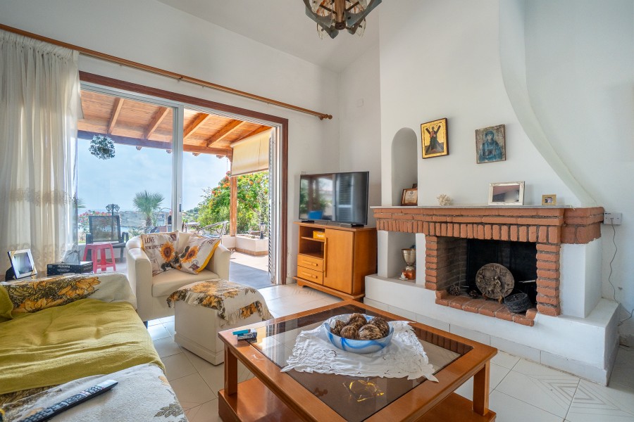 715637-detached-villa-for-sale-in-pegia-coral-bay_full