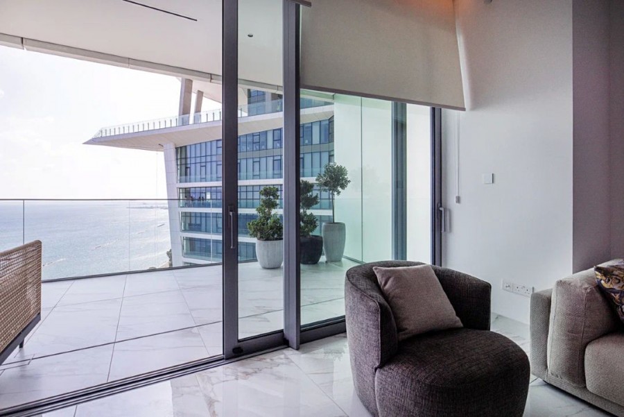 715789-high-rise-apartment-for-sale-in-neapolis_full