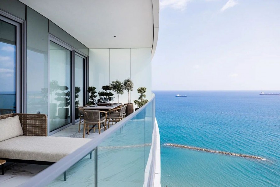 715794-high-rise-apartment-for-sale-in-neapolis_full