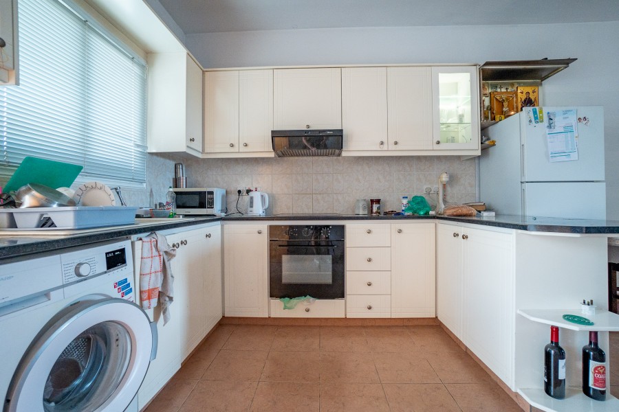 719532-apartment-for-sale-in-kato-paphos-universal_full