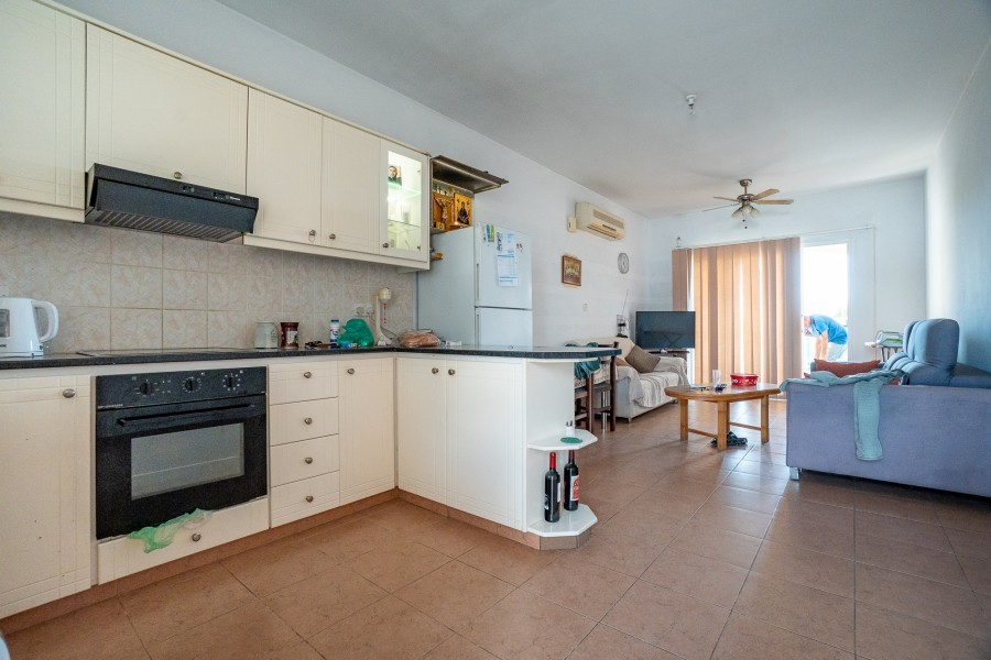 719533-apartment-for-sale-in-kato-paphos-universal_full