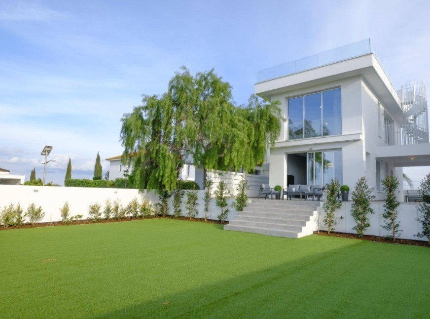 719613-detached-villa-for-sale-in-select-location_full