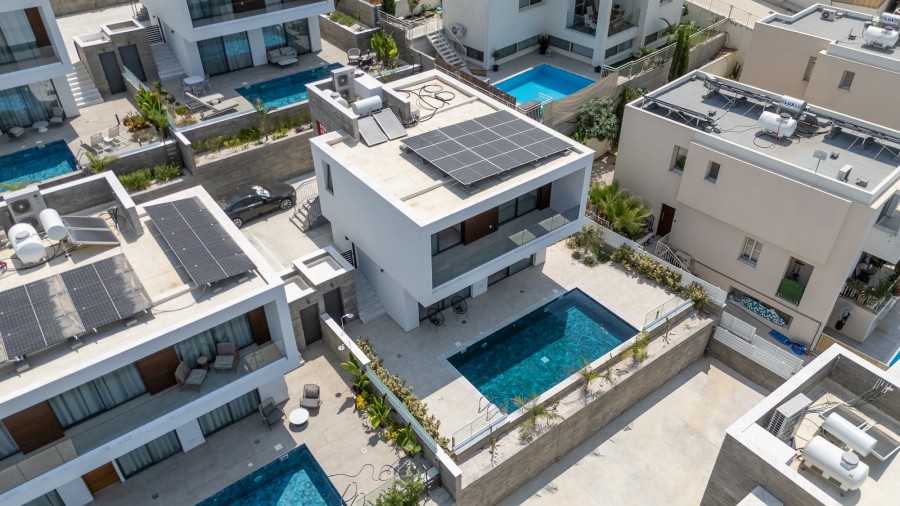 724825-detached-villa-for-sale-in-chloraka_full