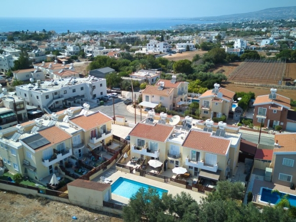 727223 town house for sale in chloraka full