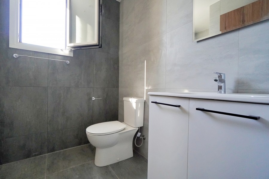 727443-penthouse-for-sale-in-larnaca_full