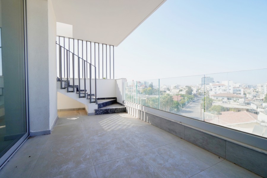 727452-penthouse-for-sale-in-larnaca_full