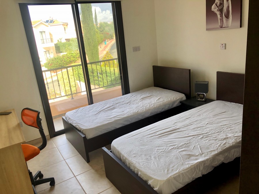 729021-detached-villa-for-sale-in-select-location_full