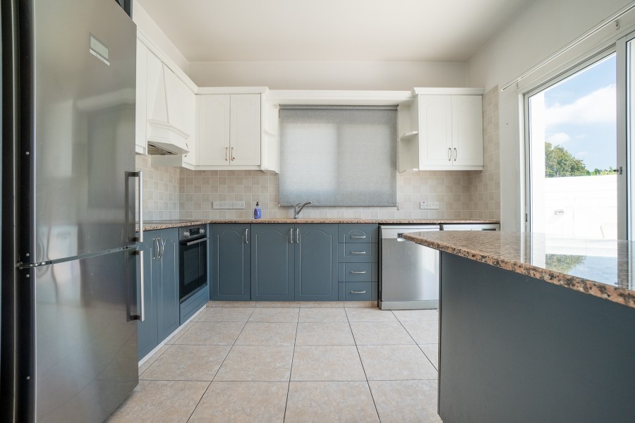 734920-detached-villa-for-sale-in-kissonerga_full