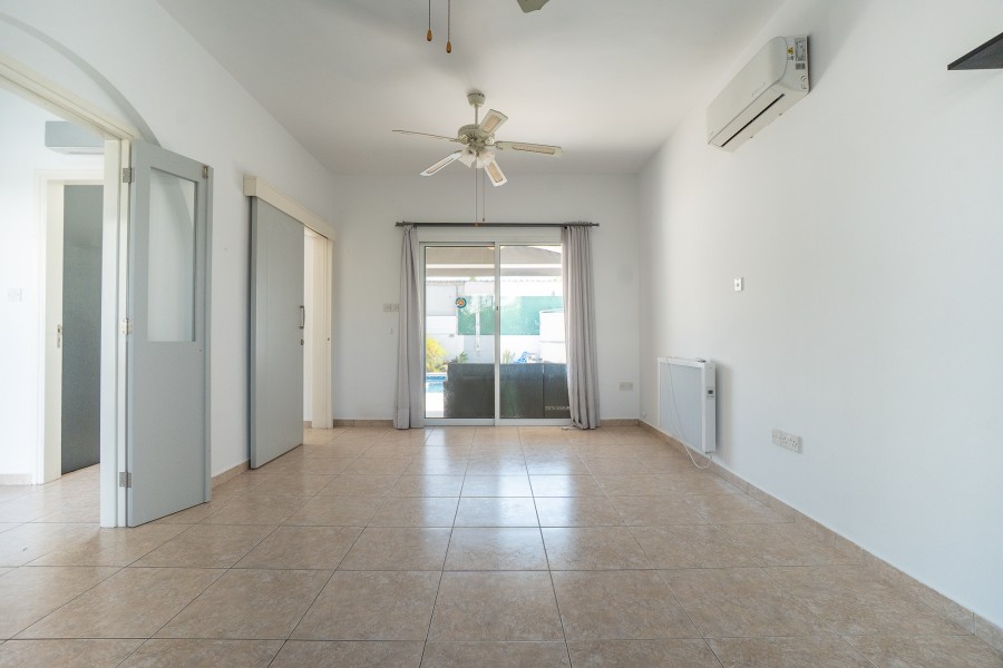 734926-detached-villa-for-sale-in-kissonerga_full