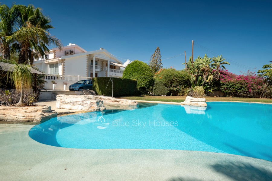 737589-detached-villa-for-sale-in-parekklisia_full