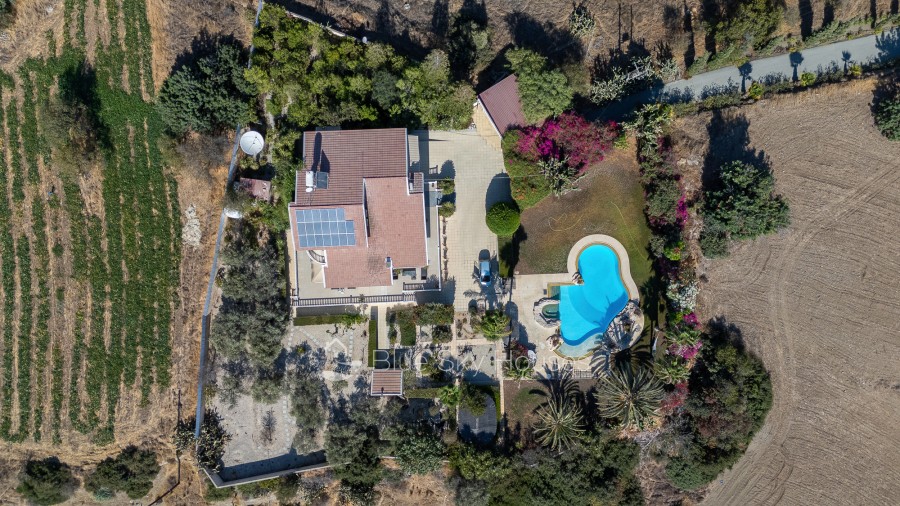 738389-detached-villa-for-sale-in-parekklisia_full