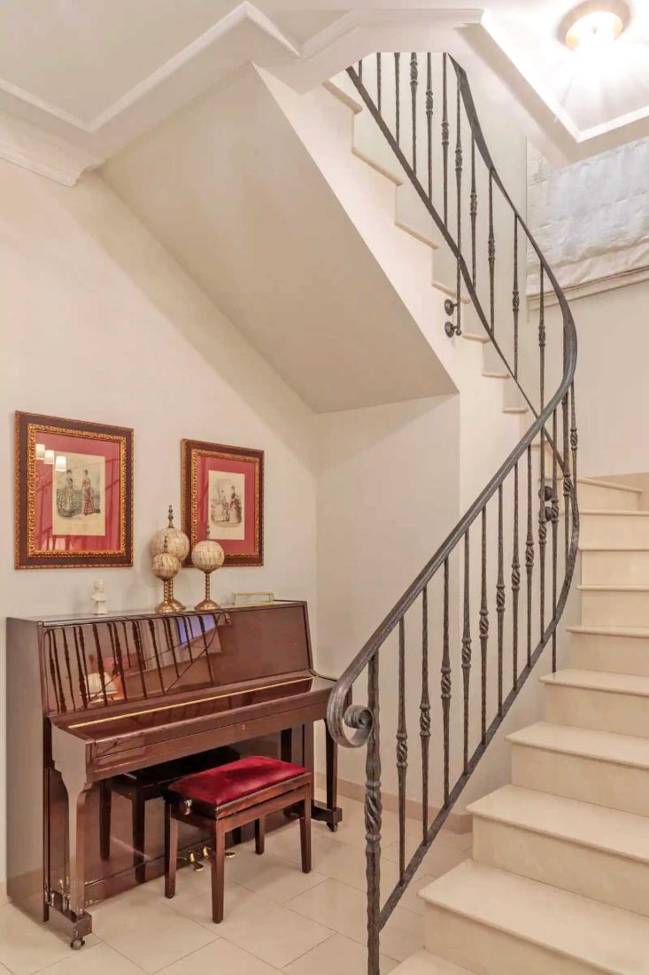 7a22c9c4256adb09d4dbe10665b14b57-copy-large