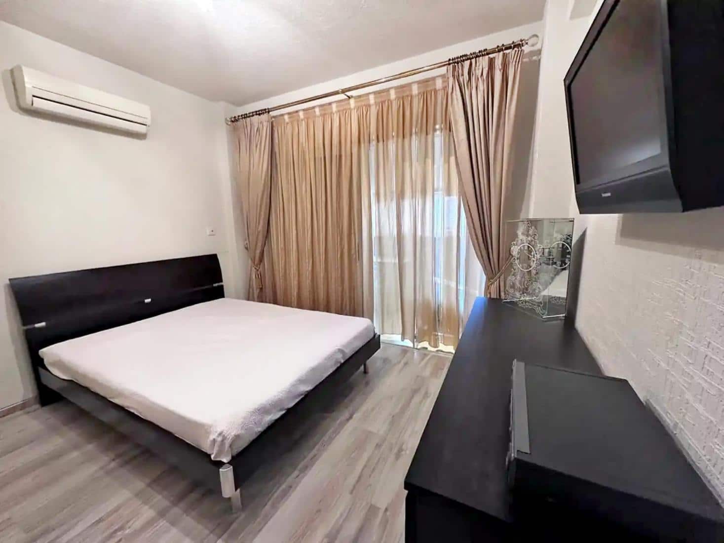 80d56c6bc9907c94788d63abb878e1ee-copy-large