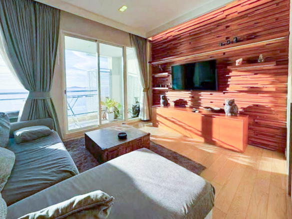 84527e05 8456 4297 bc2d 89245cbc87fd