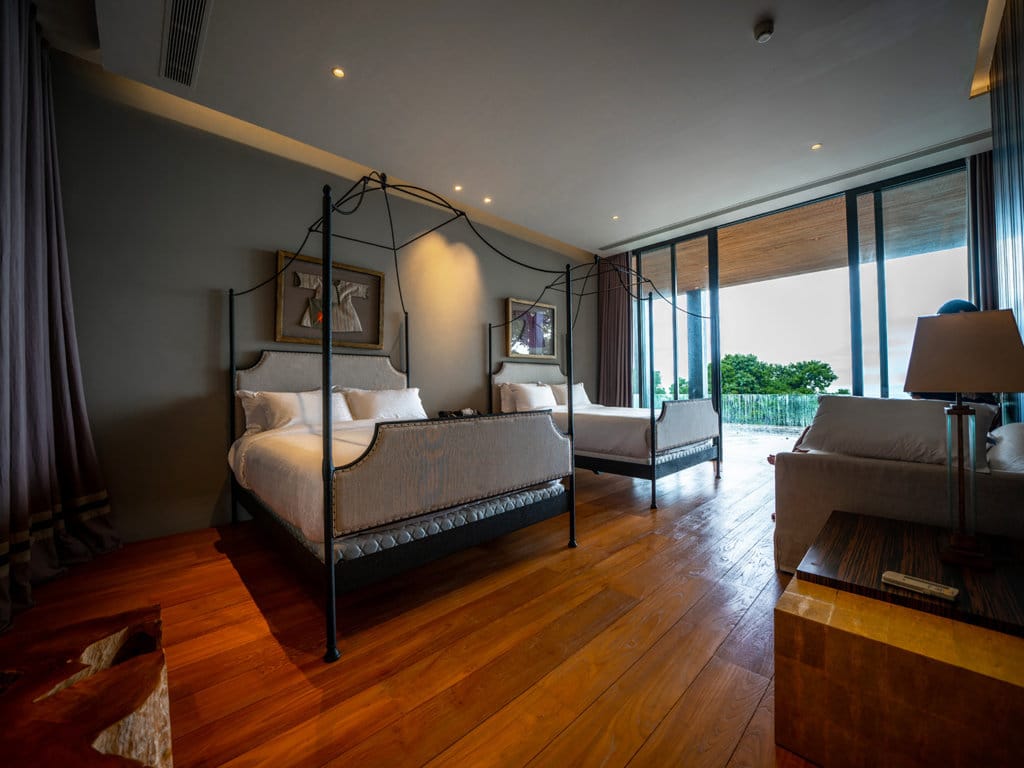 9.-Villa-Amarisa-Guest-bedroom-design-FILEminimizer