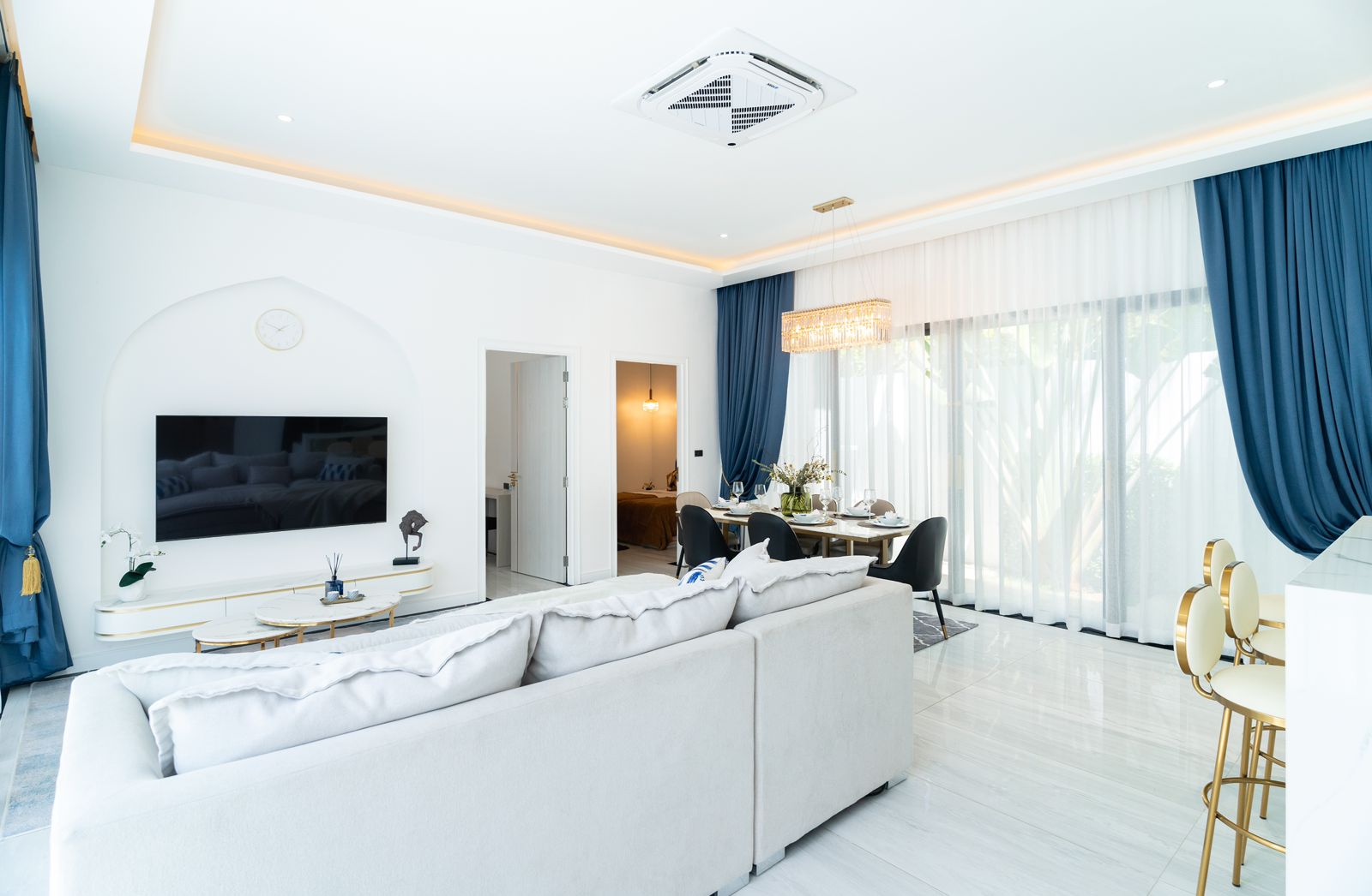 9ad13d9b-2968-46c0-9c2b-04d26bc68505