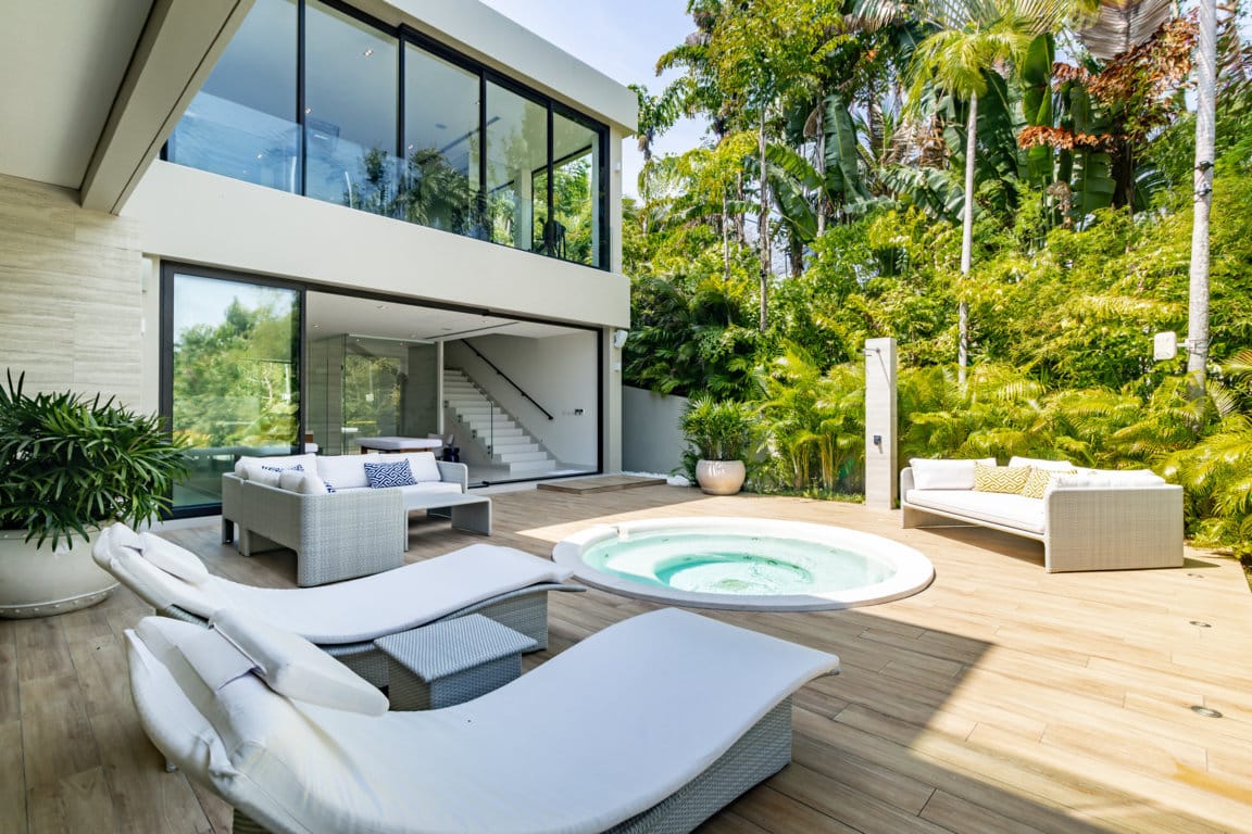 Cape-Yamu-14-54-FILEminimizer