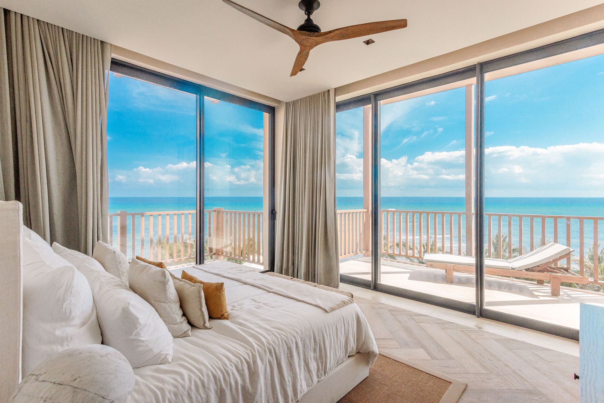 Costa-Residences-Beachfront-1-3B-3