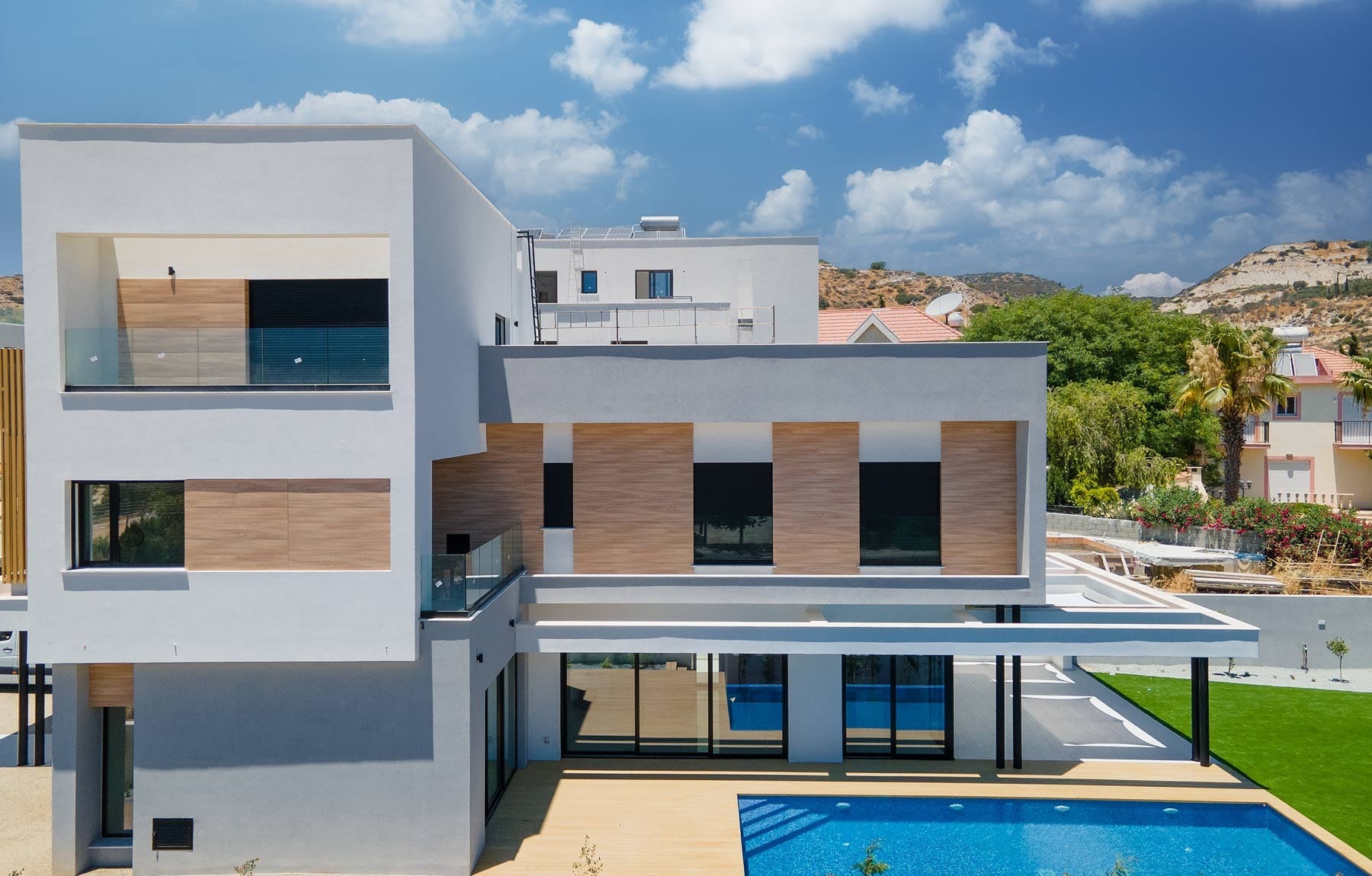 Cover-5-bedroom-villa-for-sale-in-limassol