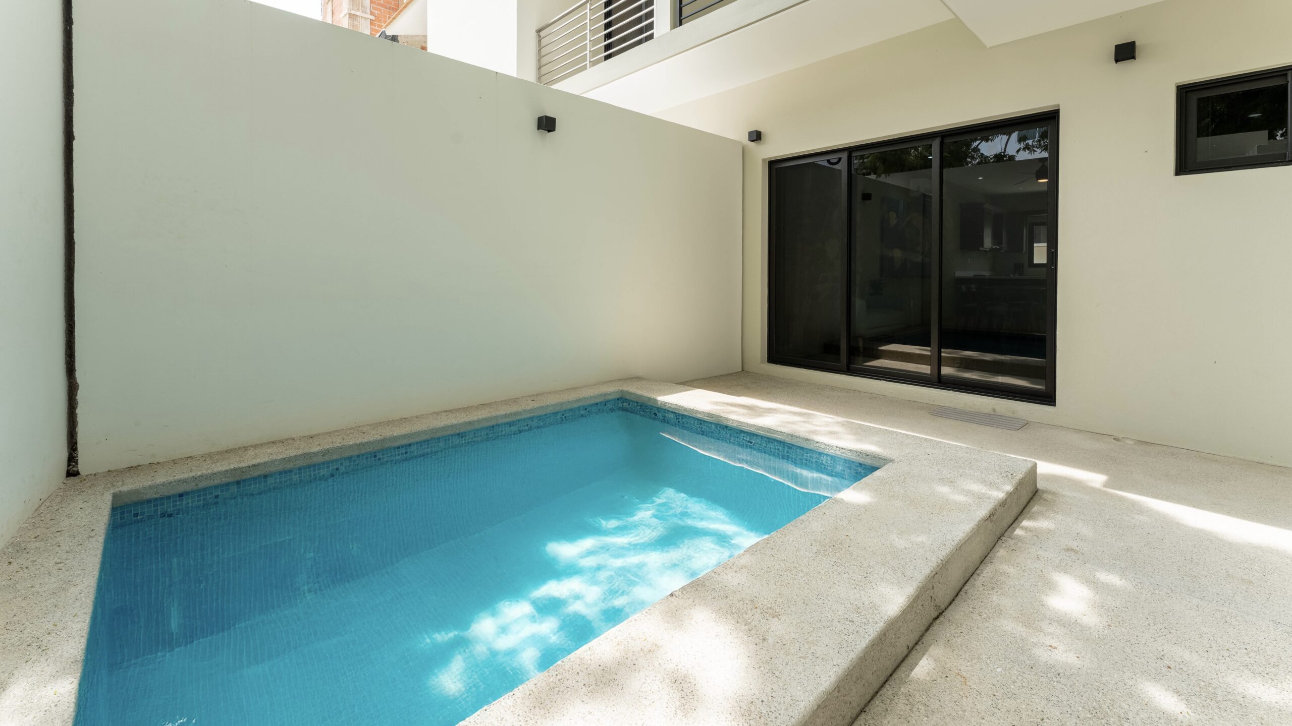 Delonix-Showroom-20-scaled-1