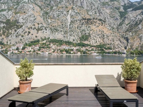 House for sale with stunning Boka Bay view