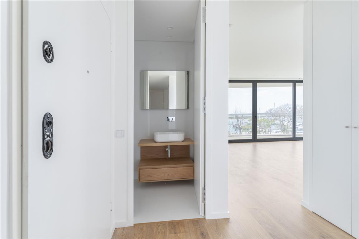 ID21515801-0000-0500-0000-00000facb604