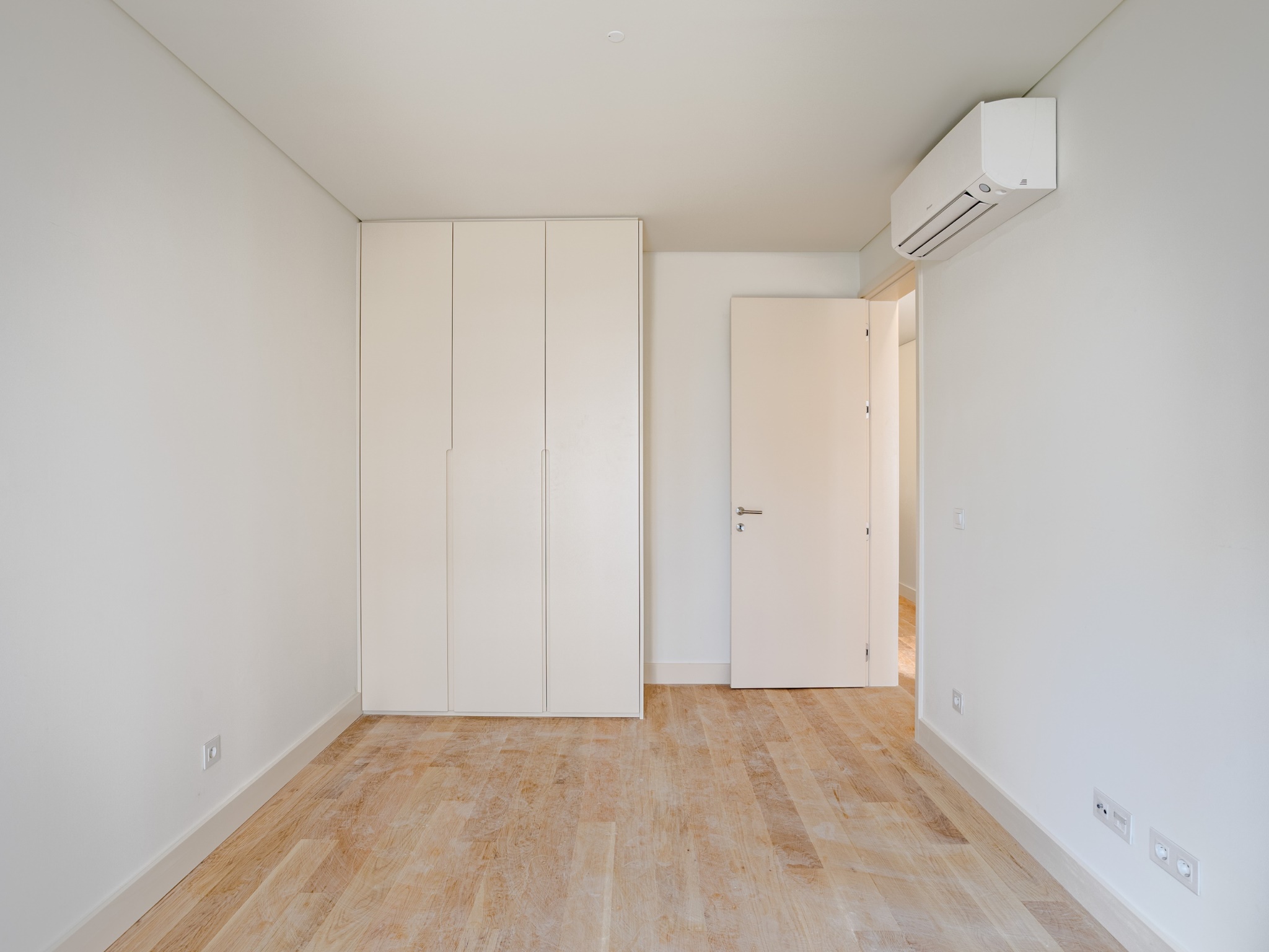 ID80929401-0000-0500-0000-000016f0c809