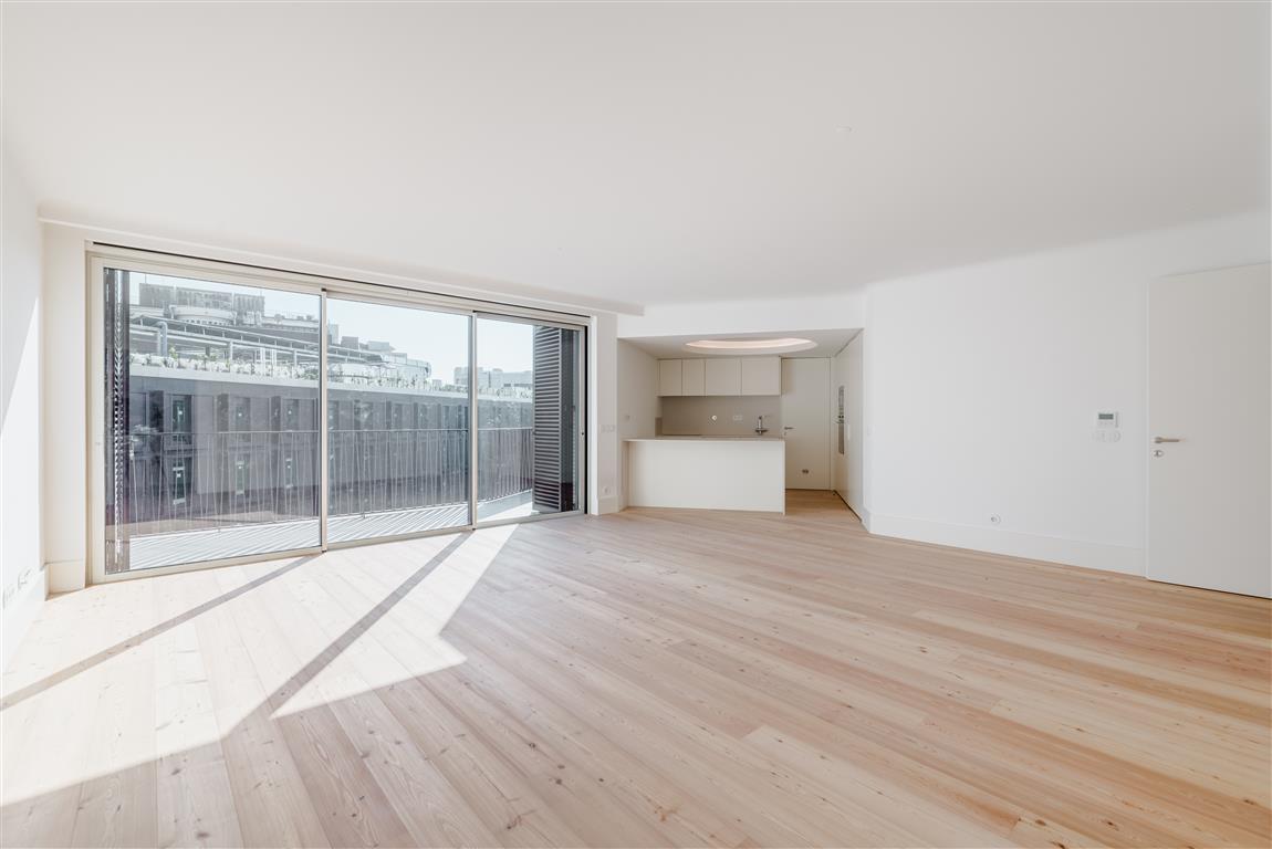 ID95f55501-0000-0500-0000-000014141141