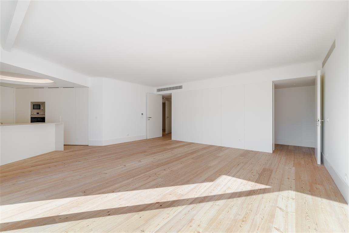 ID95f55501-0000-0500-0000-000014141142