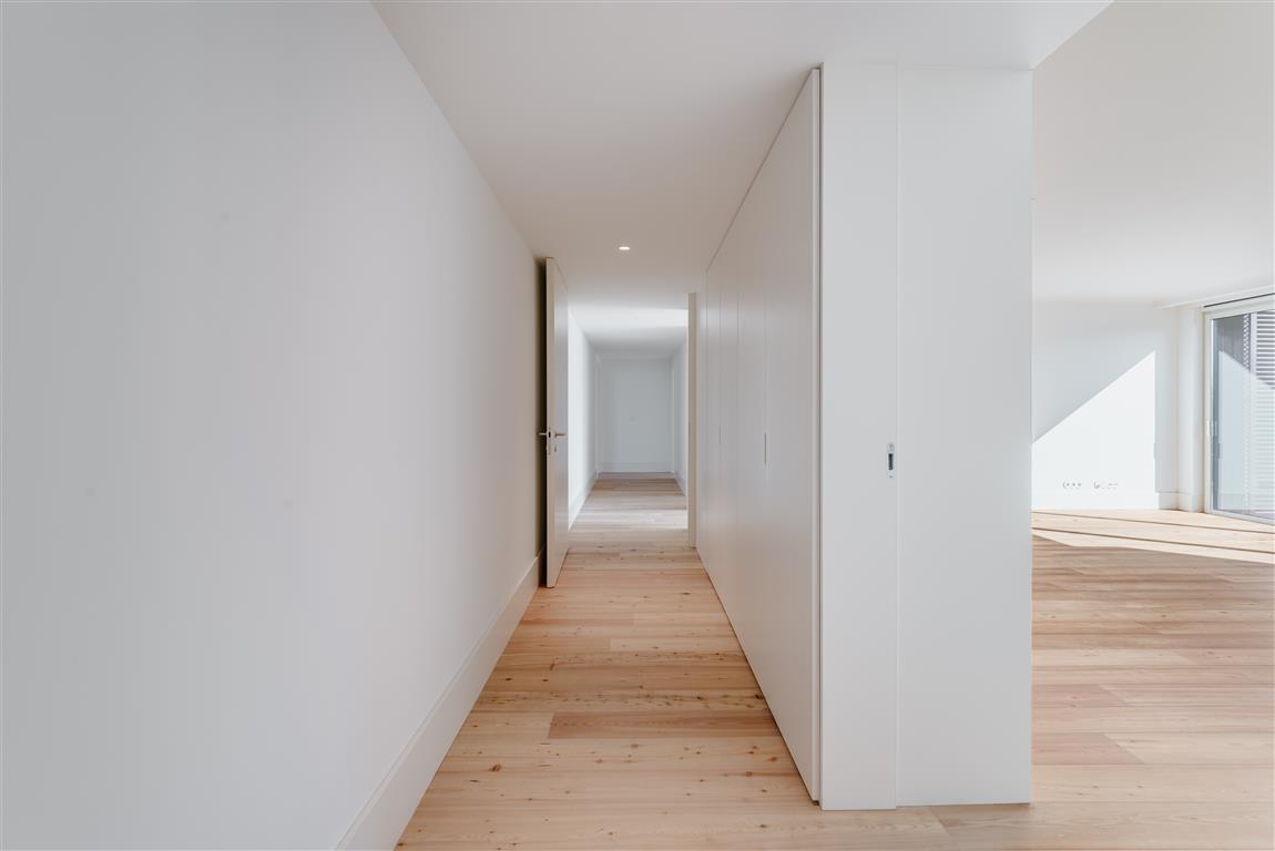 ID95f55501-0000-0500-0000-000014141144