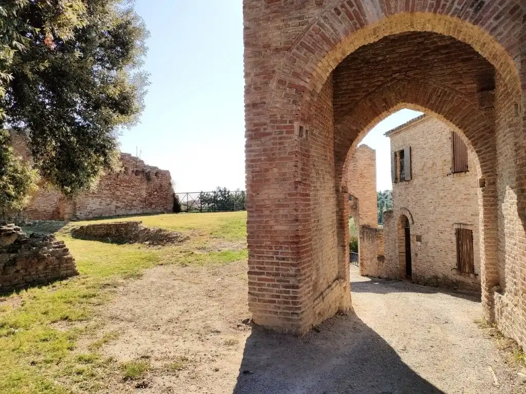 Historic castle house with three bedrooms in Coriano Rimini.